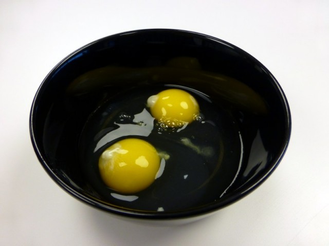 Paleo-Breakfast_06_Add-Eggs